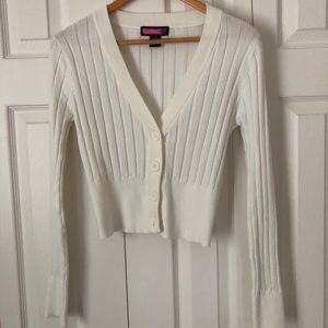 Cropped cream sweater